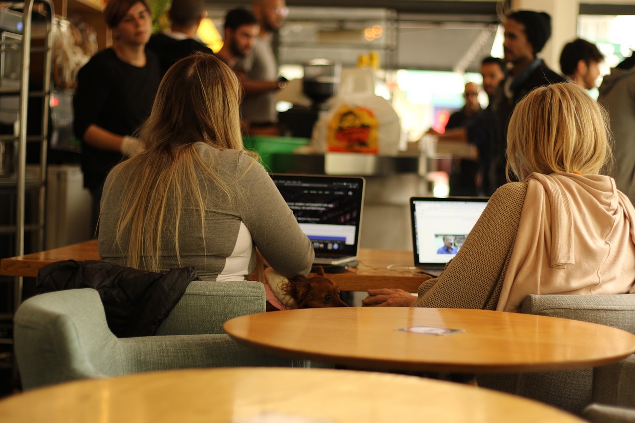 women, students, coffee shop, laptops, brown laptop, brown shop, students, coffee shop, coffee shop, coffee shop, coffee shop, coffee shop, laptops